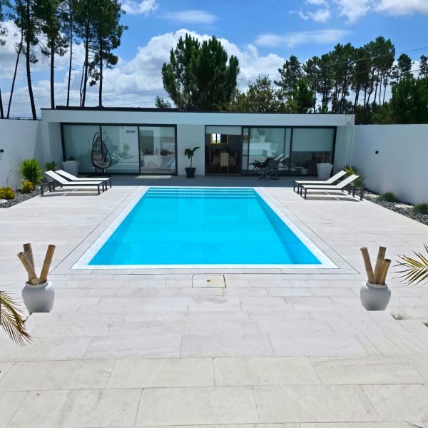 Piscina transbordo cerâmica